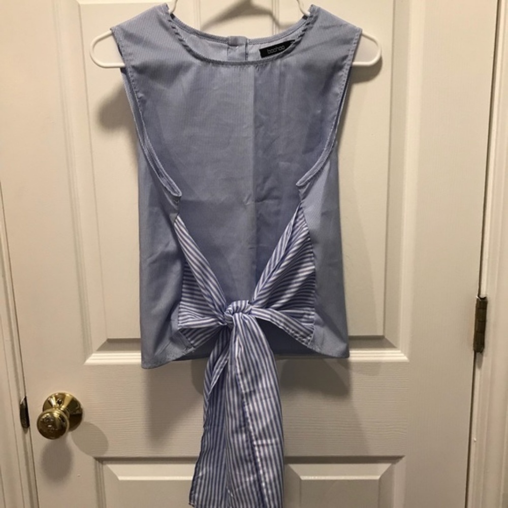 NWOT - BooHoo Striped Button-Back Tank